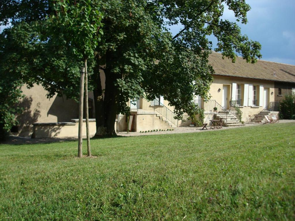 Apartament Les Communs Du Manoir Écully Zewnętrze zdjęcie