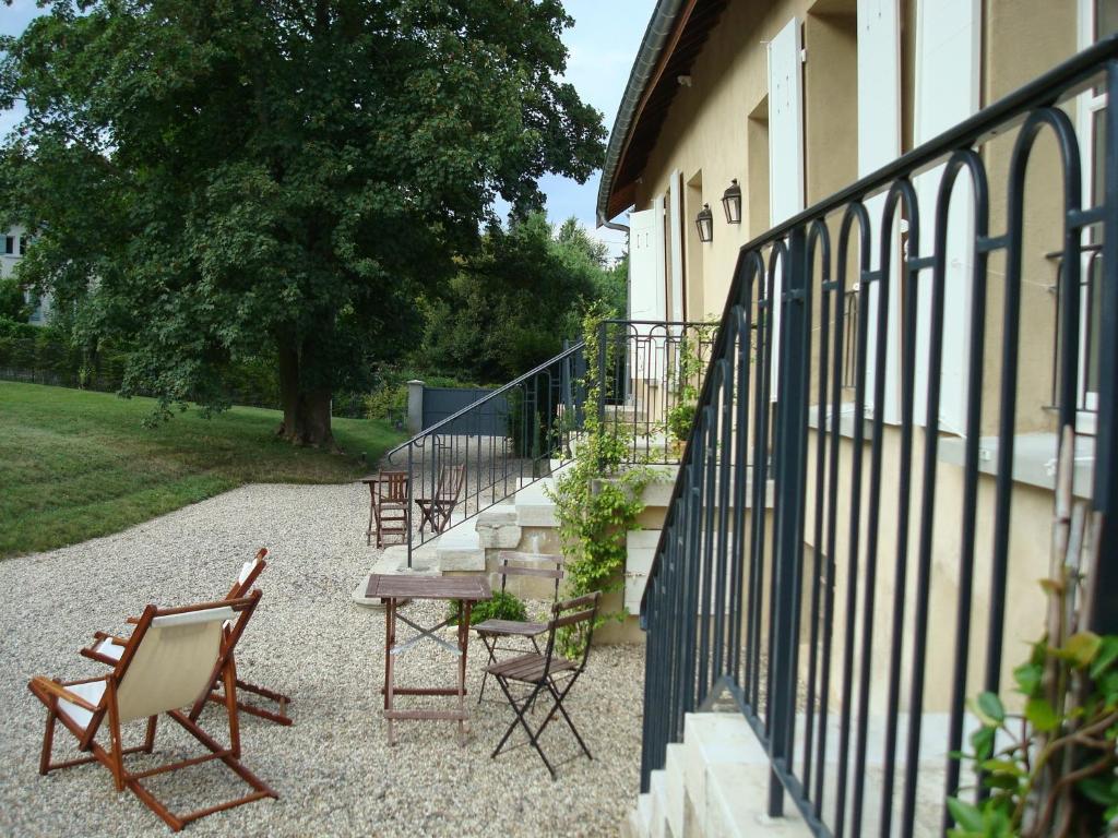 Apartament Les Communs Du Manoir Écully Zewnętrze zdjęcie