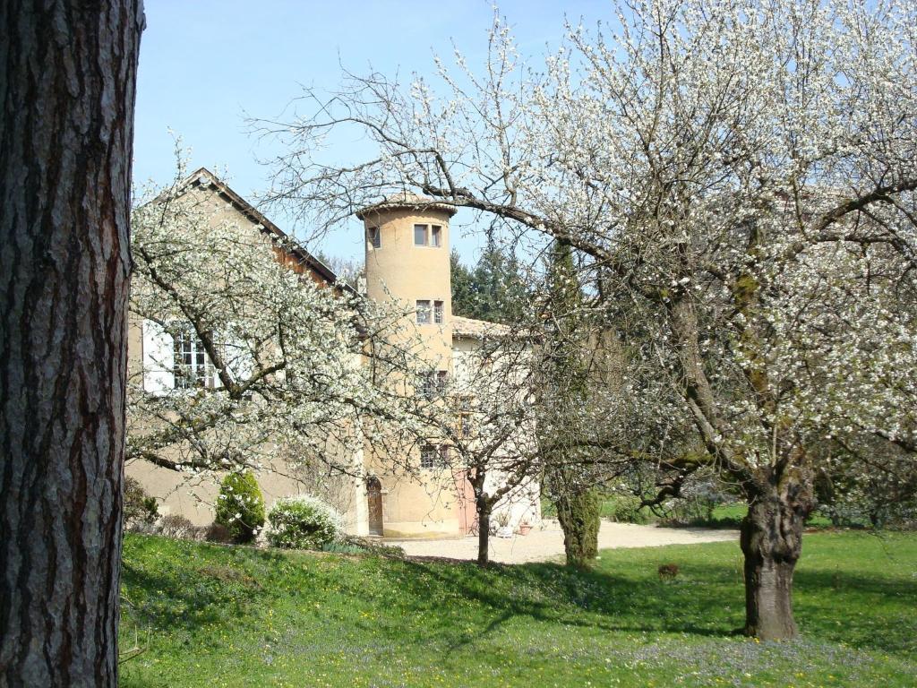 Apartament Les Communs Du Manoir Écully Zewnętrze zdjęcie